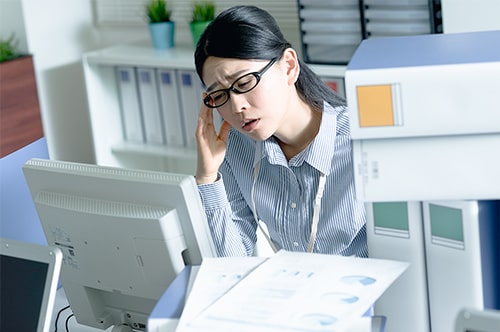 毎日残業でつらい…違法？ どこかに相談すべき？ 対策を知ろう！