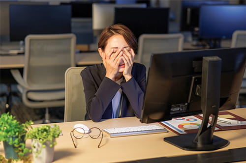 みなし残業、45時間を超えて働くと違法？ 残業代はどうなる？