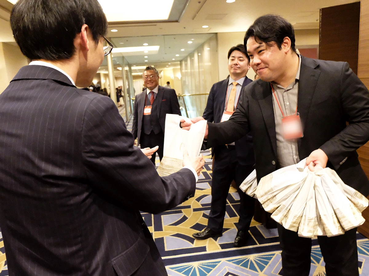 79期修習生向け立食座談会の様子