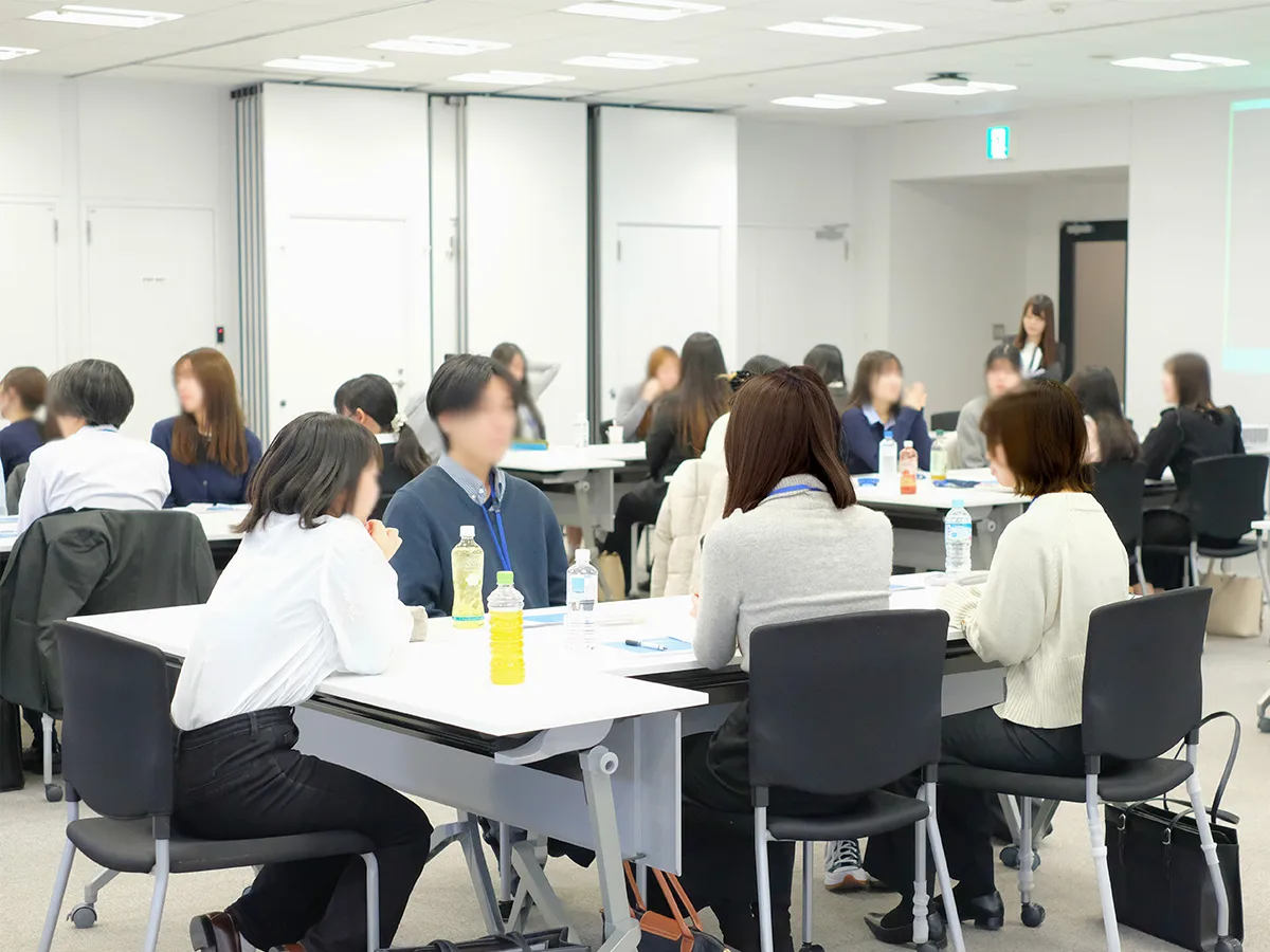 2026年新卒パラリーガル対象『電話・要約研修』の様子