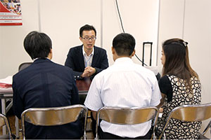ミャンマー人留学生就職フェアの様子1